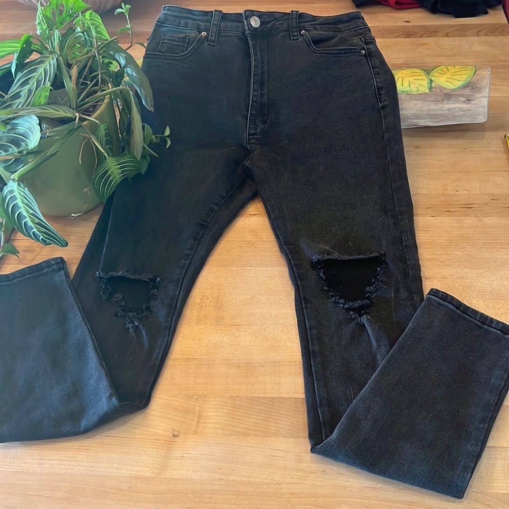 White Fox Boutique black ripped jeans